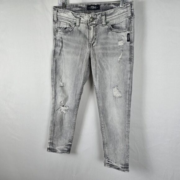 Silver Jeans Women's 28 Silver Gray Light Wash Elyse Skinny Crop Distressed - Picture 14 of 16